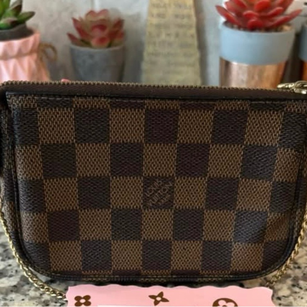 Louis Vuitton Mini Pochette Ebene